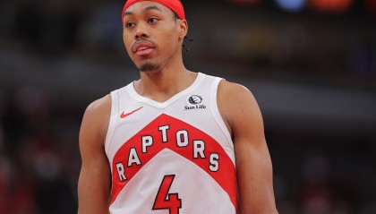 今天主场打国王！斯科蒂·巴恩斯因肩伤问题出战成疑